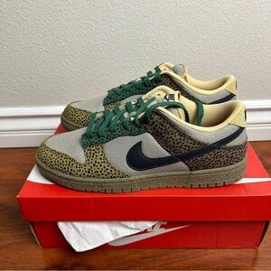 Nike Dunk Low Safari Golden Moss Size 11
